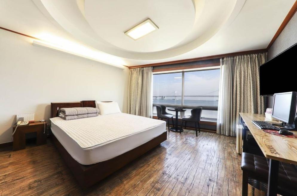 Bridge Hotel Busan Esterno foto